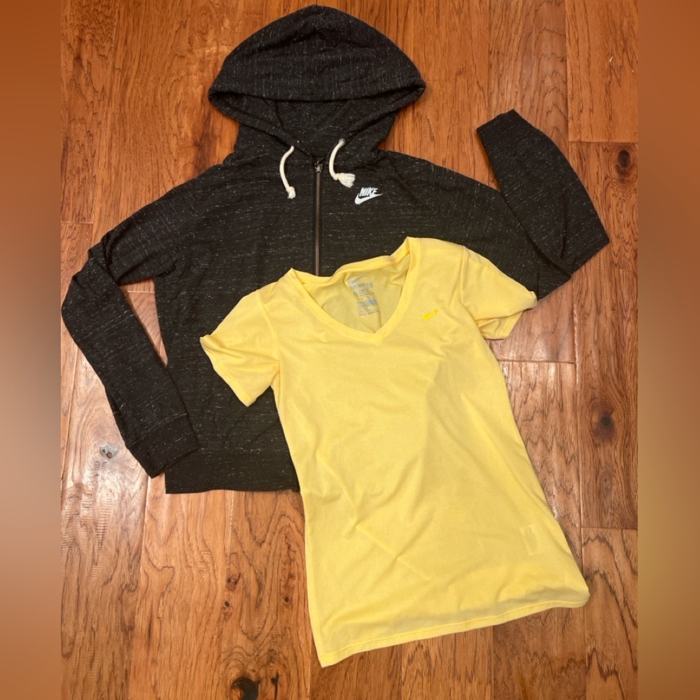 Nike bundle Nike Yellow V-Neck Women's Top and Nike black zip up hoodie- size S - Picture 11 of 11